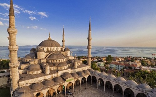 Hagia Sophia - Nhà thờ mái bát úp đồ sộ nhất thế giới | ảnh 3